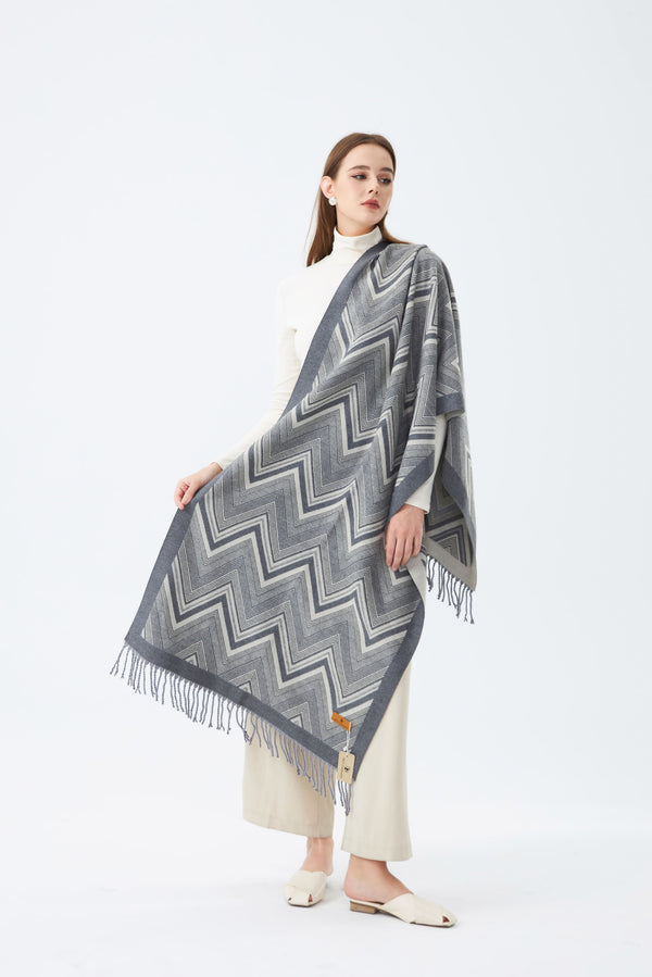 Elegant Chevron Patterned Wool Stole with Fringed Edge