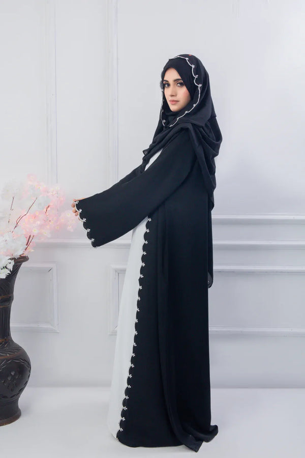 Black & White Grace Abaya