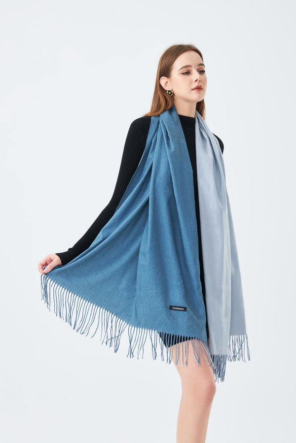 Elegant Two-Toned Scarf with Fringed Edges