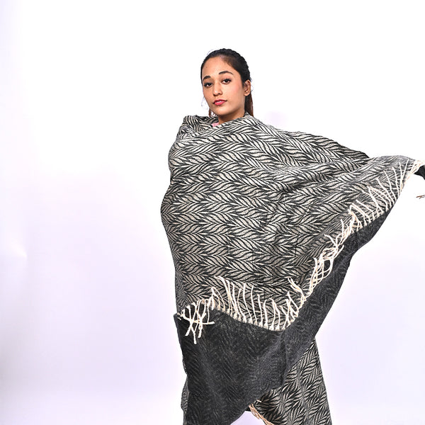 Leaf Wool Shawl - Grey
